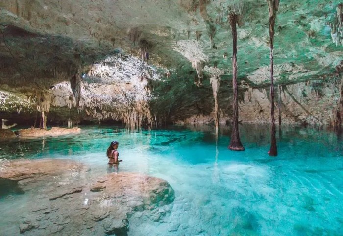 Zanzibar unusual bars tanzania flottants hallucinants hong jumbo